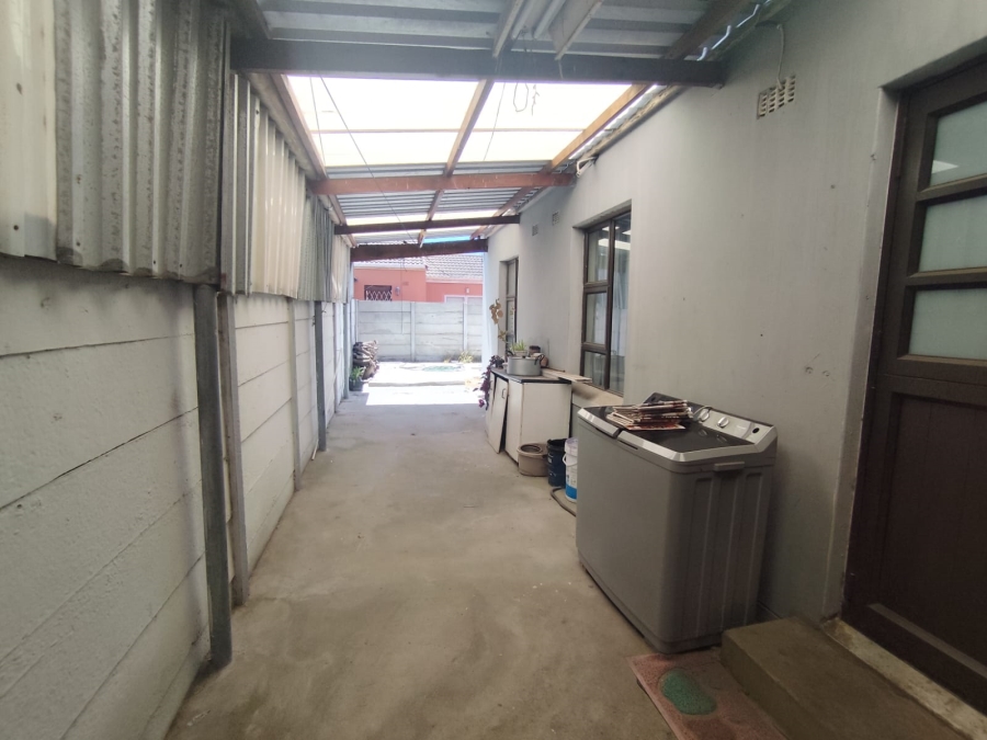 3 Bedroom Property for Sale in Beacon Valley Western Cape